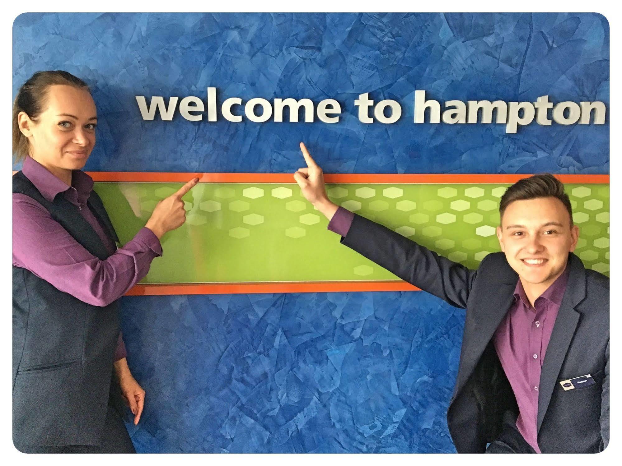 Hampton By Hilton Warsaw City Centre Экстерьер фото